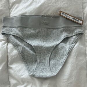 SKIMS Cotton Rib Brief NWT XS
